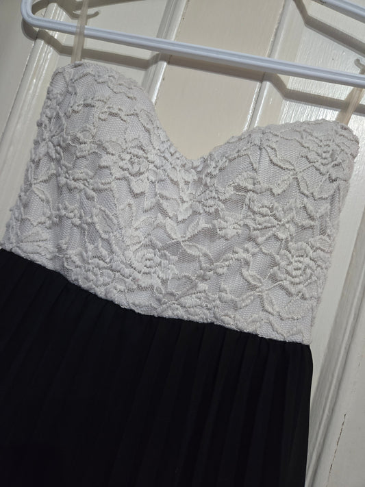 D - Robe de soirée noire blanche - small