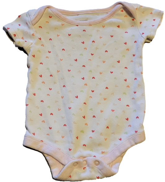 F - Cache-couche court coeurs  avec chaussons - NN