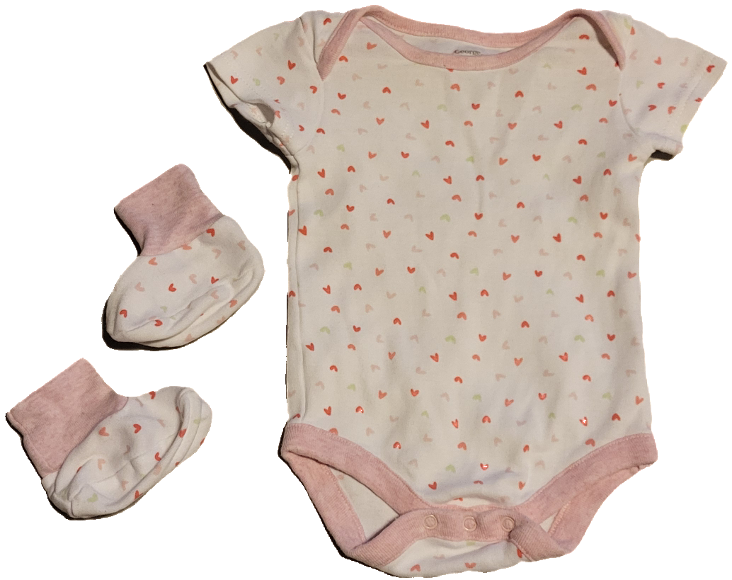 F - Cache-couche court coeurs  avec chaussons - NN