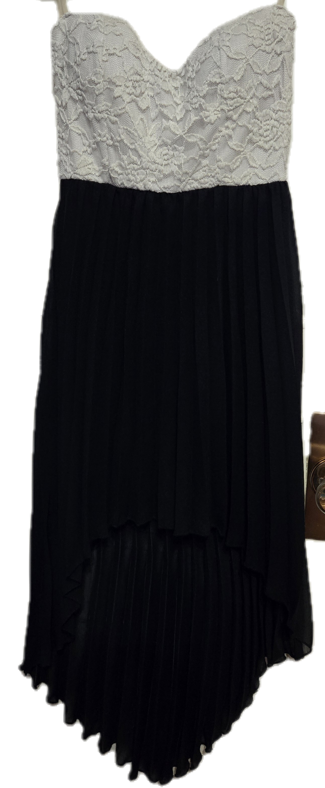 D - Robe de soirée noire blanche - small