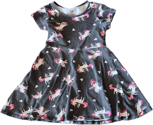 F - Robe noire licorne